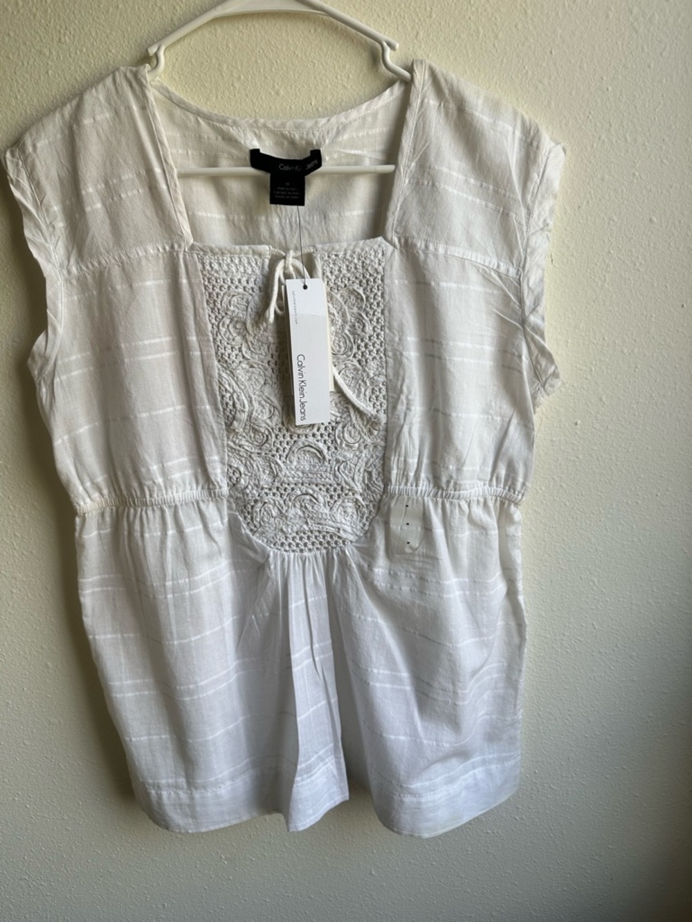 ✨ NWT Calvin Klein Jeans White Boho Crochet Embroidered Peasant Top M ✨